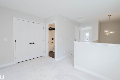 2122 Crossbill Lane, Edmonton, AB - Indoor Photo Showing Other Room