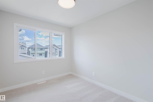 2122 Crossbill Lane, Edmonton, AB - Indoor Photo Showing Other Room