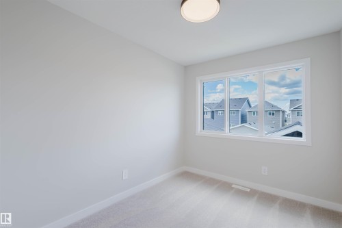 2122 Crossbill Lane, Edmonton, AB - Indoor Photo Showing Other Room
