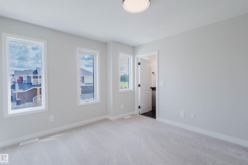 2122 Crossbill Lane, Edmonton, AB - Indoor Photo Showing Other Room