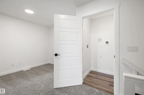 1166 South Creek Wynd, Stony Plain, AB - Indoor Photo Showing Other Room