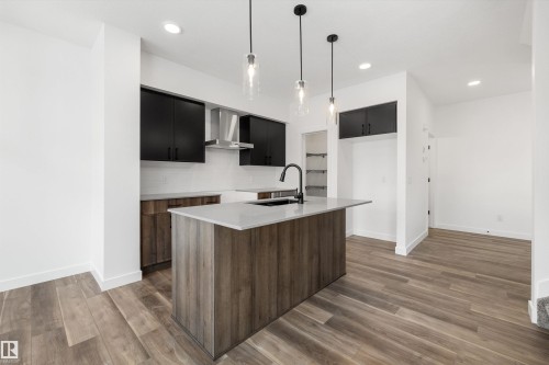 1166 South Creek Wynd, Stony Plain, AB - Indoor Photo Showing Kitchen With Upgraded Kitchen