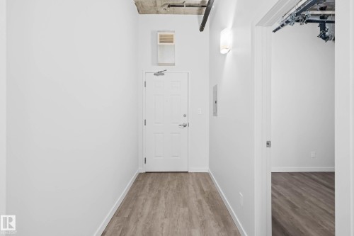 202 10024 Jasper Avenue, Edmonton, AB - Indoor Photo Showing Other Room