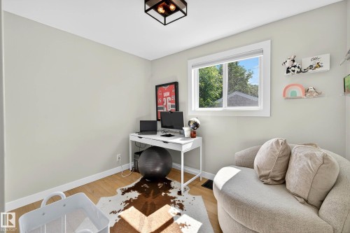 10507 69 Avenue, Edmonton, AB - Indoor Photo Showing Office