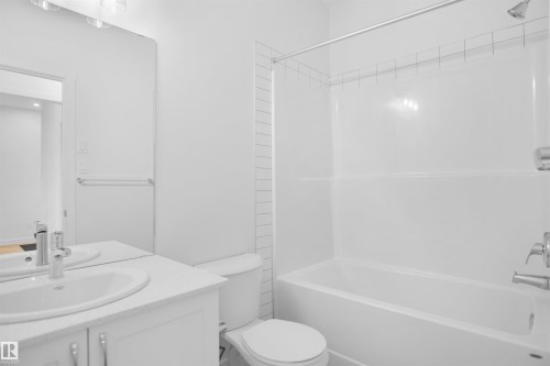 2266 194A Street, Edmonton, AB - Indoor Photo Showing Bathroom
