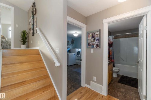 5133 54 Avenue, Redwater, AB - Indoor Photo Showing Other Room