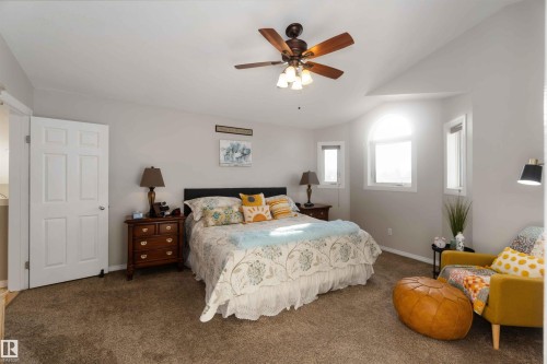 5133 54 Avenue, Redwater, AB - Indoor Photo Showing Bedroom