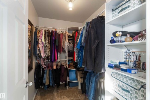 5133 54 Avenue, Redwater, AB - Indoor With Storage