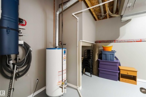 5133 54 Avenue, Redwater, AB - Indoor