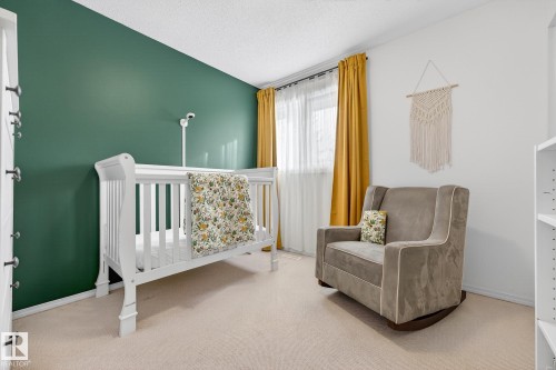 10523 17 Avenue Nw, Edmonton, AB - Indoor Photo Showing Bedroom