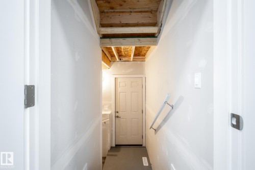 226 Falcon Crescent, Leduc, AB - Indoor Photo Showing Other Room