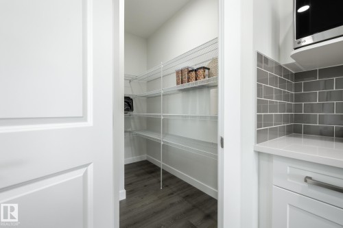 226 Falcon Crescent, Leduc, AB - Indoor With Storage