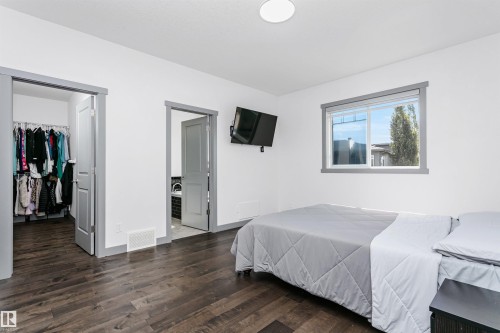 7703 Getty Wynd, Edmonton, AB - Indoor Photo Showing Bedroom