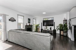 7703 GETTY Wynd  Edmonton, AB T5T 4K9