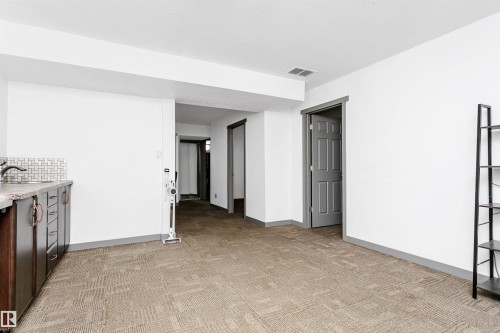 7703 Getty Wynd, Edmonton, AB - Indoor