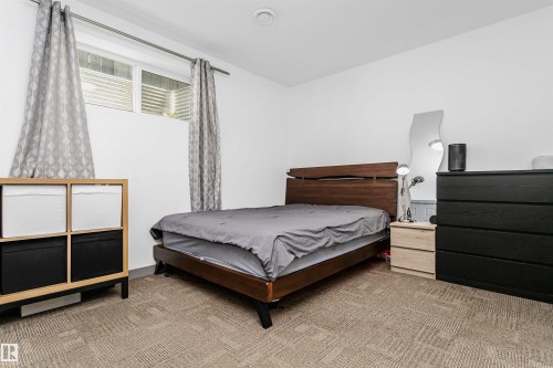 7703 Getty Wynd, Edmonton, AB - Indoor Photo Showing Bedroom