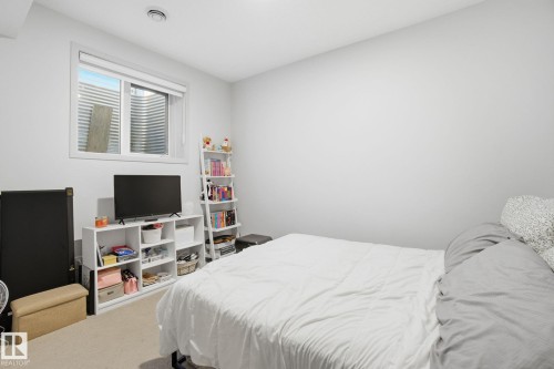 Basement Suite - 2423 194 Street, Edmonton, AB - Indoor Photo Showing Bedroom