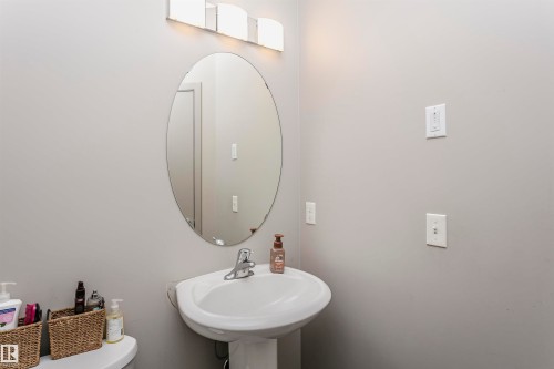 Half bathroom with toilet - 2855 16 Avenue, Edmonton, AB - Indoor Photo Showing Bathroom