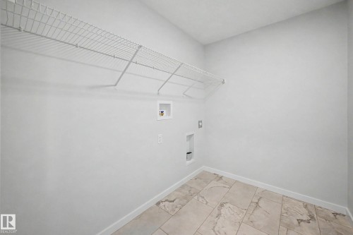 5433 Hawthorn Run, Edmonton, AB - Indoor With Storage