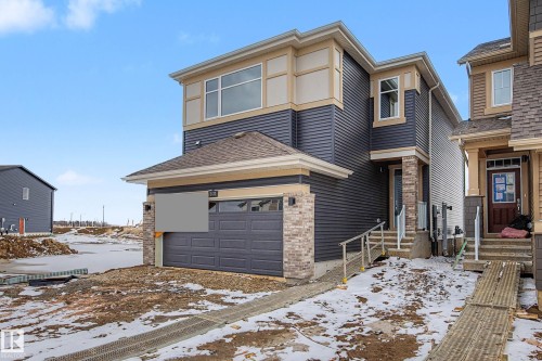 5433 Hawthorn Run, Edmonton, AB - Outdoor