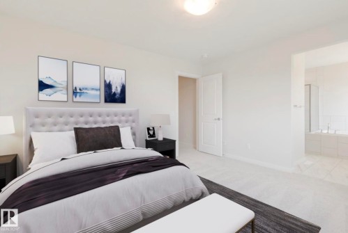 5433 Hawthorn Run, Edmonton, AB - Indoor Photo Showing Bedroom