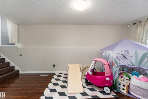 73 Grosvenor Boulevard, St. Albert, AB - Indoor Photo Showing Other Room