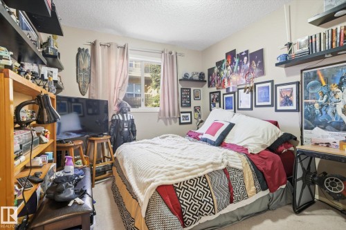 9771 176 Street, Edmonton, AB - Indoor Photo Showing Bedroom