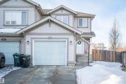 407 SUMMERTON Crescent  Sherwood Park, AB T8H 2V3