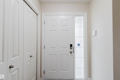 1124 37A Avenue, Edmonton, AB - Indoor Photo Showing Other Room