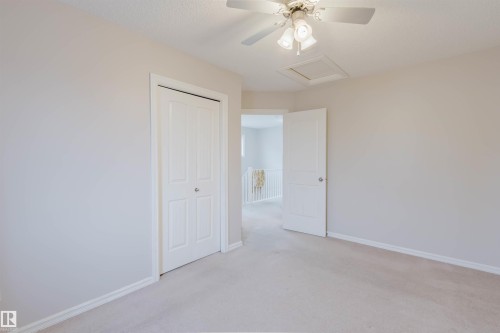 1124 37A Avenue, Edmonton, AB - Indoor