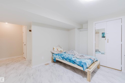 1124 37A Avenue, Edmonton, AB - Indoor Photo Showing Bedroom
