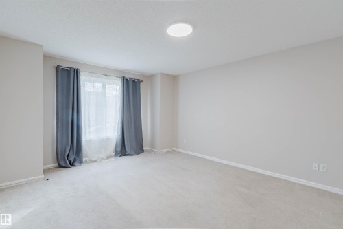 1124 37A Avenue, Edmonton, AB - Indoor