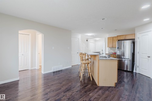 1124 37A Avenue, Edmonton, AB - Indoor Photo Showing Kitchen