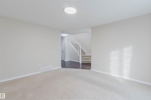 1124 37A Avenue, Edmonton, AB - Indoor Photo Showing Other Room