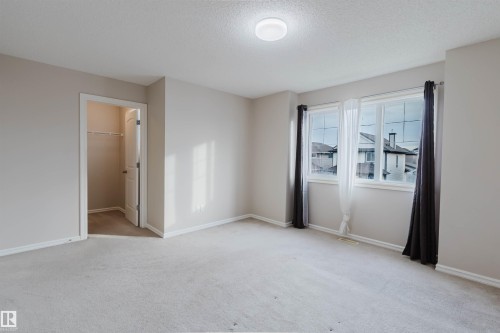 1124 37A Avenue, Edmonton, AB - Indoor Photo Showing Other Room