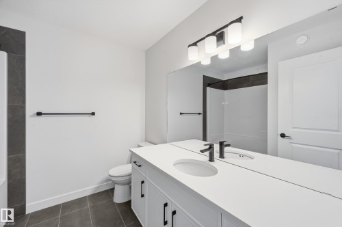 15 Gable Common, Spruce Grove, AB - Indoor Photo Showing Bathroom