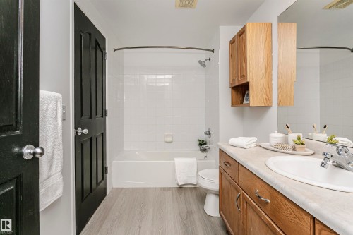 307 10311 111 Street, Edmonton, AB 