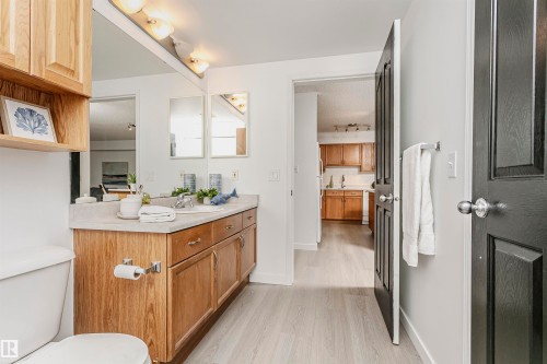 307 10311 111 Street, Edmonton, AB 