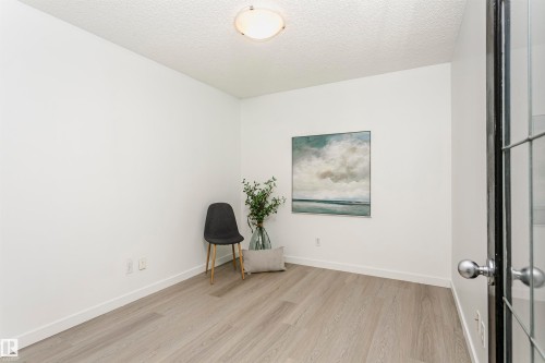 307 10311 111 Street, Edmonton, AB 