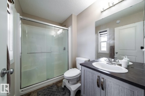 1107 33A Street, Edmonton, AB - Indoor Photo Showing Bathroom