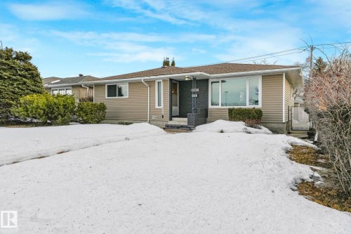 Single story home with roof with shingles - 6007 95 Avenue, Edmonton, AB - Outdoor