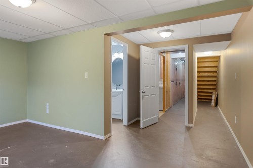 16423 56 Street, Edmonton, AB - Indoor Photo Showing Other Room