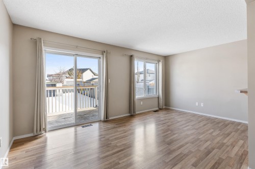 16423 56 Street, Edmonton, AB - Indoor