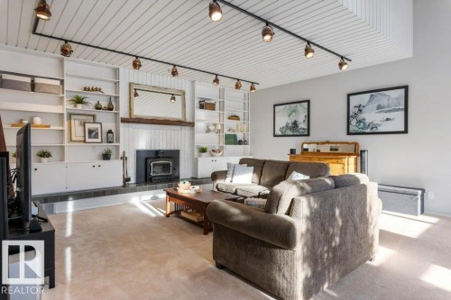 32 Grenfell Avenue, St. Albert, AB - Indoor With Fireplace