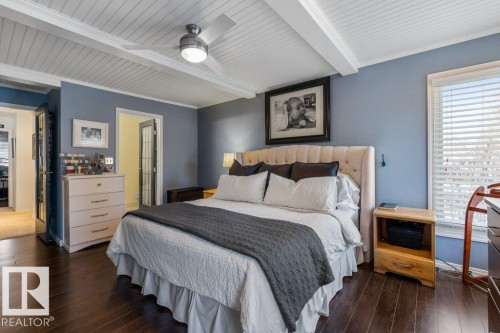 32 Grenfell Avenue, St. Albert, AB - Indoor Photo Showing Bedroom