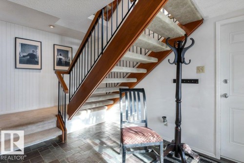 32 Grenfell Avenue, St. Albert, AB - Indoor Photo Showing Other Room