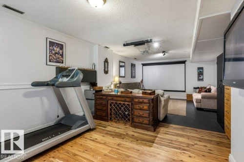 32 Grenfell Avenue, St. Albert, AB - Indoor Photo Showing Gym Room