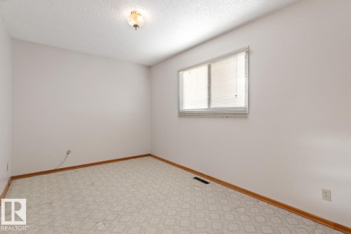 4835 115 Avenue, Edmonton, AB - Indoor Photo Showing Other Room