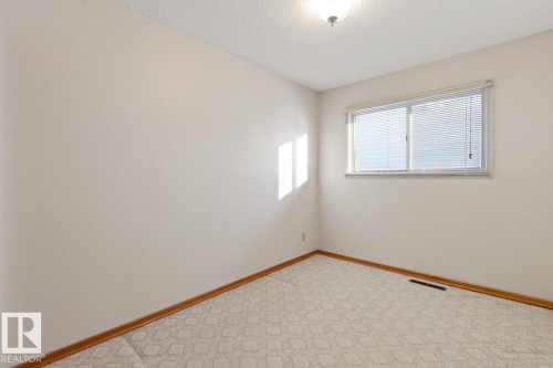 4835 115 Avenue, Edmonton, AB - Indoor Photo Showing Other Room