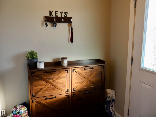 Detailed view - 9760 - 107 Street, Westlock, AB - Indoor Photo Showing Other Room